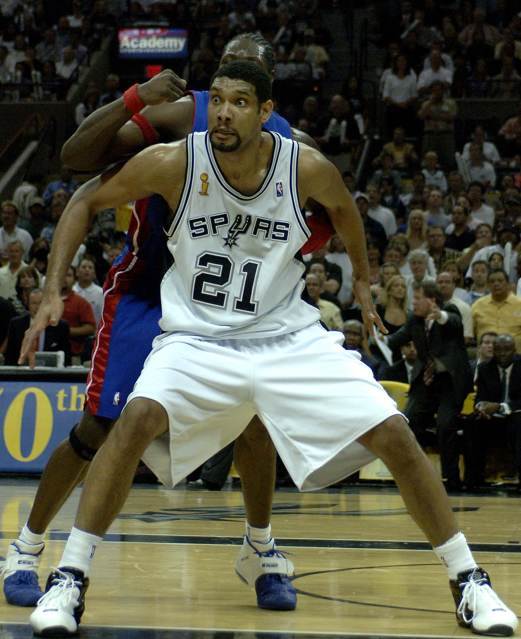 英媒：日本侵略者照片事件是个失误，布莱顿和英超此前都不了解此事（英媒称日本侵略者照片事件系失误，布莱顿与英超此前并不知情）