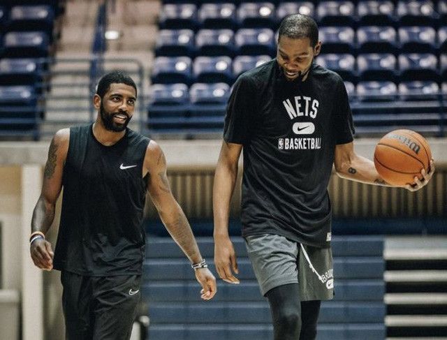 塞尔：巴列卡诺主场在欧协联时缩小尺寸，但对皇马时并未恢复（塞尔电台：巴列卡诺为欧协联缩小主场场地，对阵皇马未恢复原尺寸）