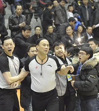 大连英博祝贺大连可为冲乙：为大连职业足球版图注入了新力量（大连英博祝贺大连可为晋级中乙：为大连职业足坛注入新生力量）