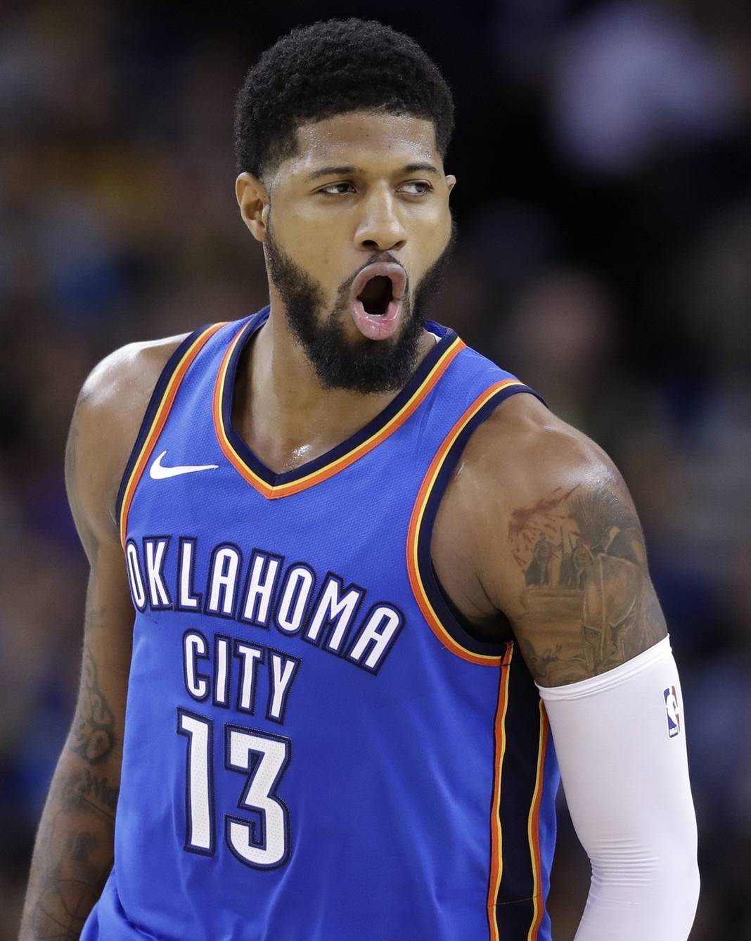 万隆中场：为了俱乐部、城市和国家的骄傲，我们必将全力争胜（为俱乐部、城市与国家荣誉而战，万隆中场誓取三分）