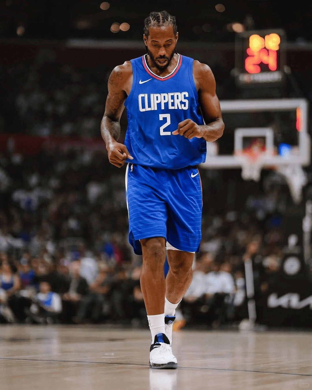 巴西双子星的反差 恩德里克身价3连跌至2500万欧 罗克回巴甲复活（巴西双子星冰火两重天：恩德里克身价三连跌至2500万欧，罗克回巴甲复苏）