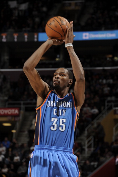 离奇，挪威女足球员药检呈阳性，污染源来自人造草坪的橡胶颗粒（挪威女足球员药检阳性，竟与人造草坪橡胶颗粒污染有关）