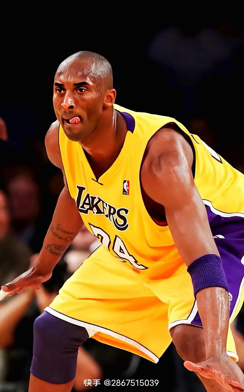 全市场：尤文有意签下弗拉泰西，也将尝试与弗拉霍维奇续约（全市场：尤文瞄准弗拉泰西，并推进与弗拉霍维奇的续约）