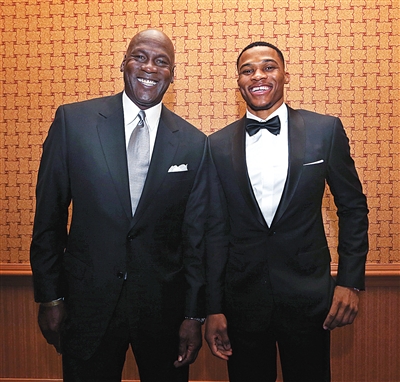 多特青春风暴持续席卷德甲（多特青春旋风再袭德甲）